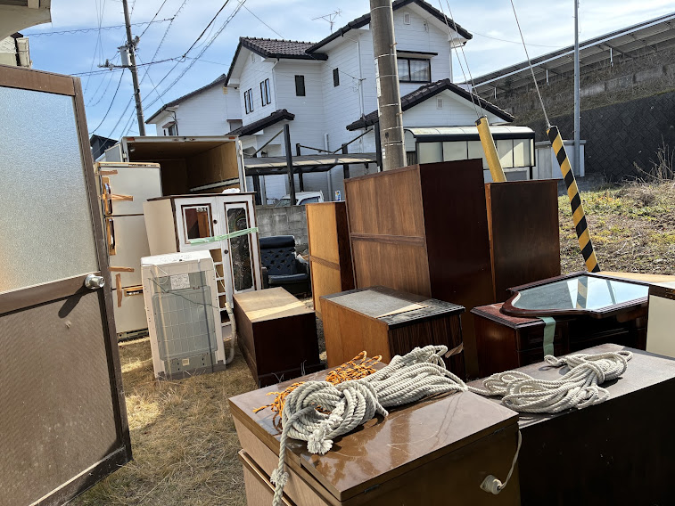 愛媛県｜松山市｜一軒家の遺品整理｜ゴミ屋敷｜片付け｜トータルサポートいたします！