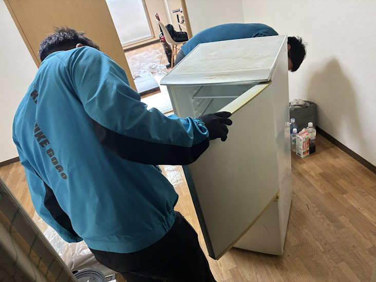【松山市】不要な冷蔵庫や解体済みのベッド、スピーディーに回収します！｜片づけGOGO